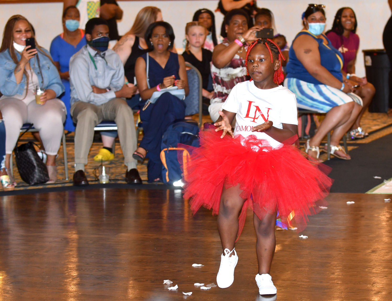 080920-qct-fashionshow-029